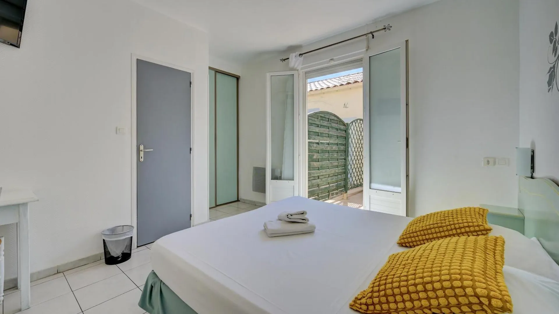 סן-מארי-דה-לה-מאר Hotel Camille